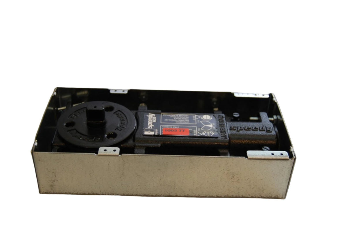 CASM25BHEXT Black 90 Degree Hold Open Floor Closer with 5/8" Extension